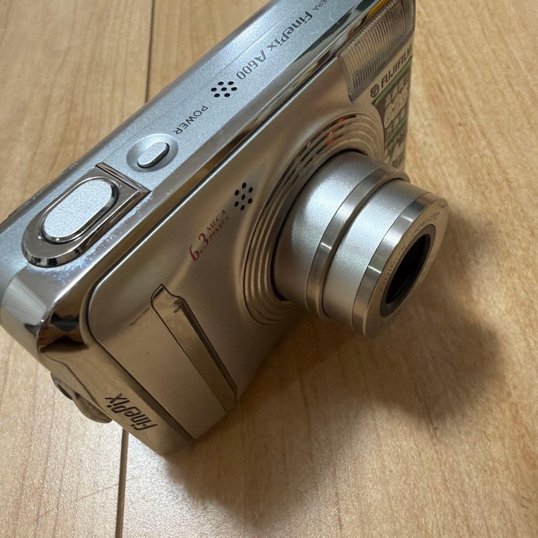 デジタルカメラ FUJIFILM FinePix A600