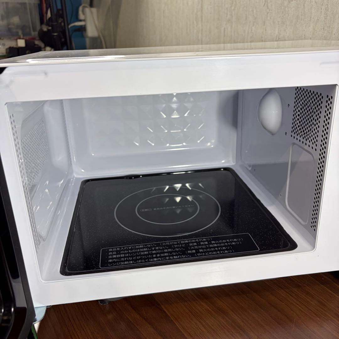 美品　即日発送　アイリスオーヤマ 電子レンジ KMB-F186-W 23年製