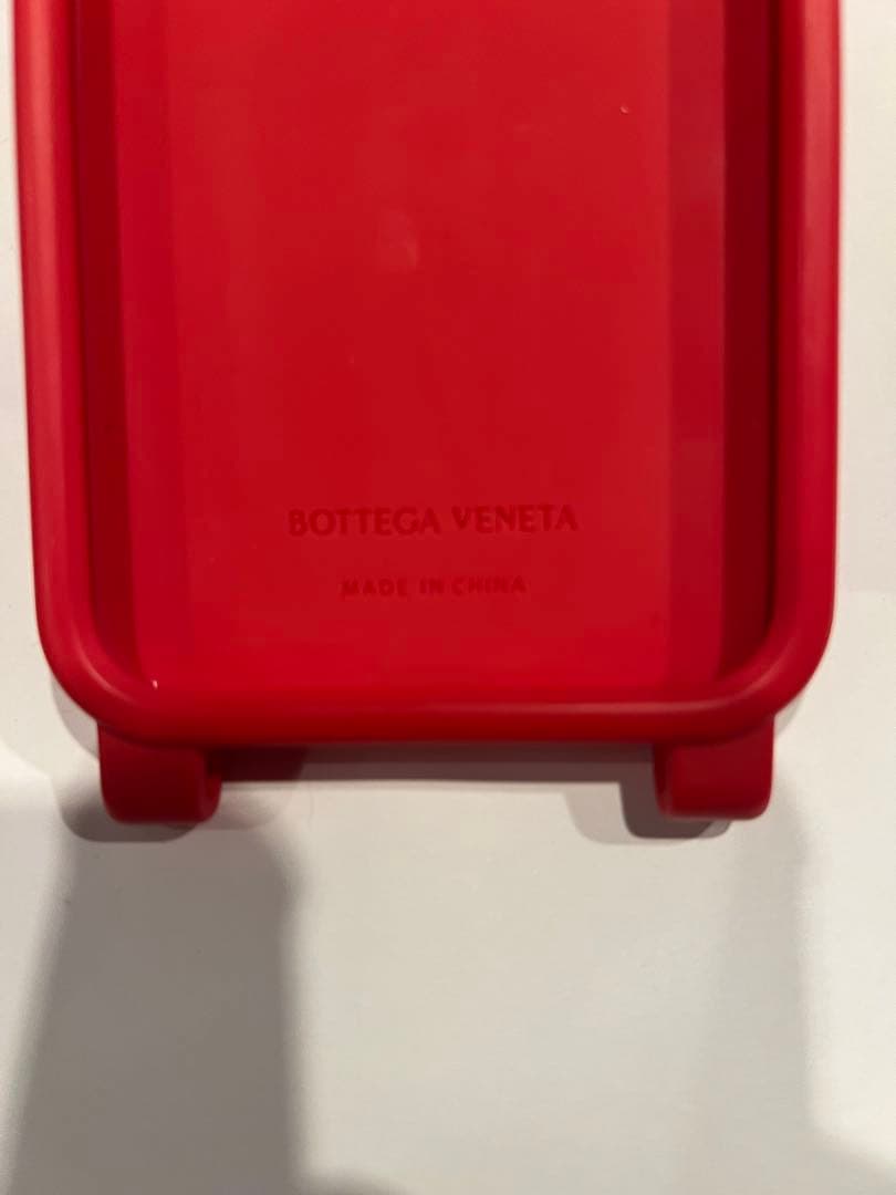 ボッテガ　iPhone13proケース