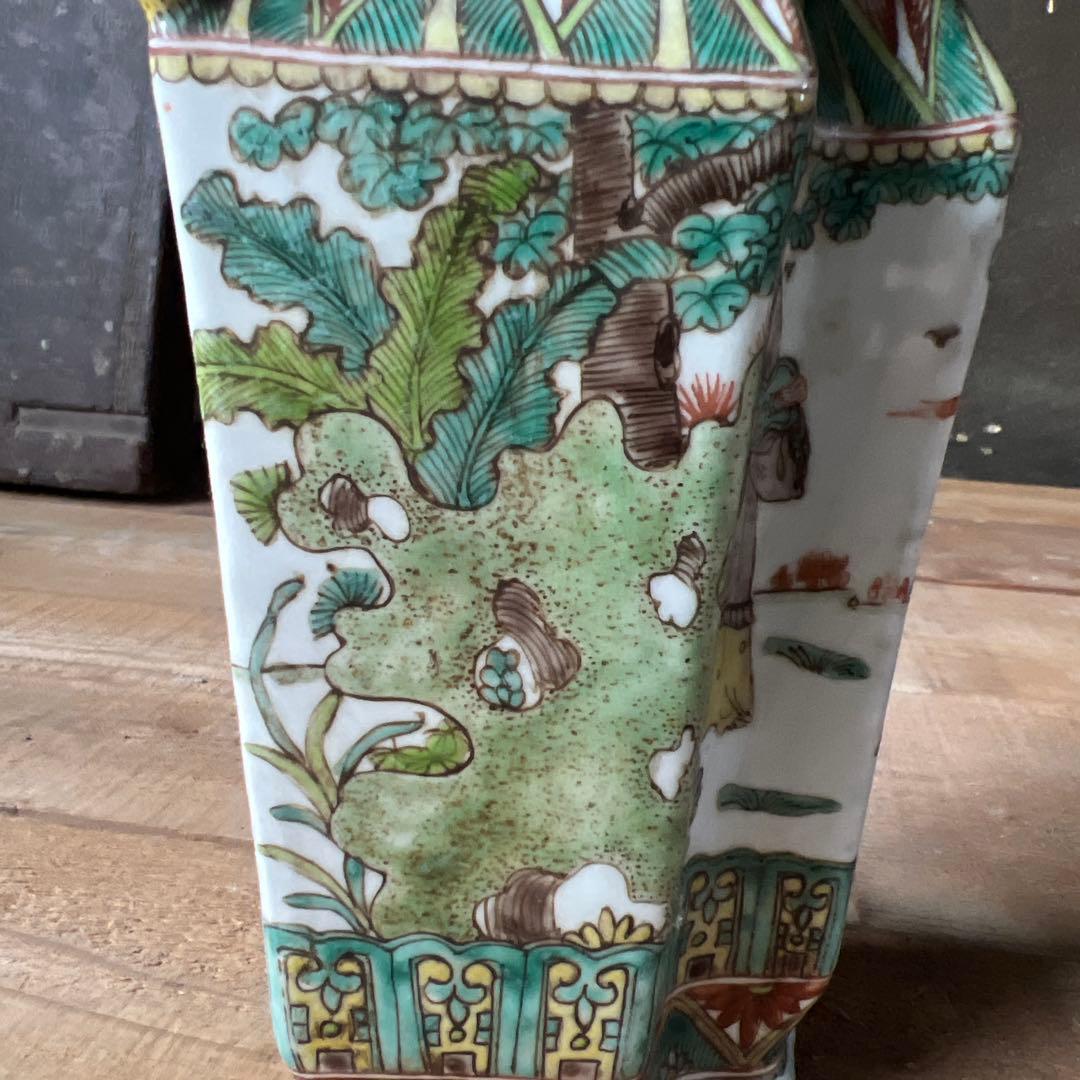 実家整理　古い花瓶　中国？
