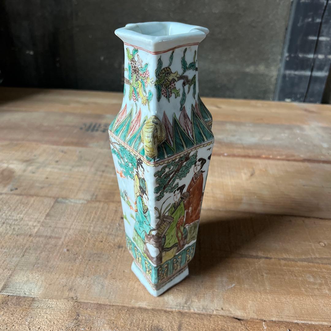 実家整理　古い花瓶　中国？