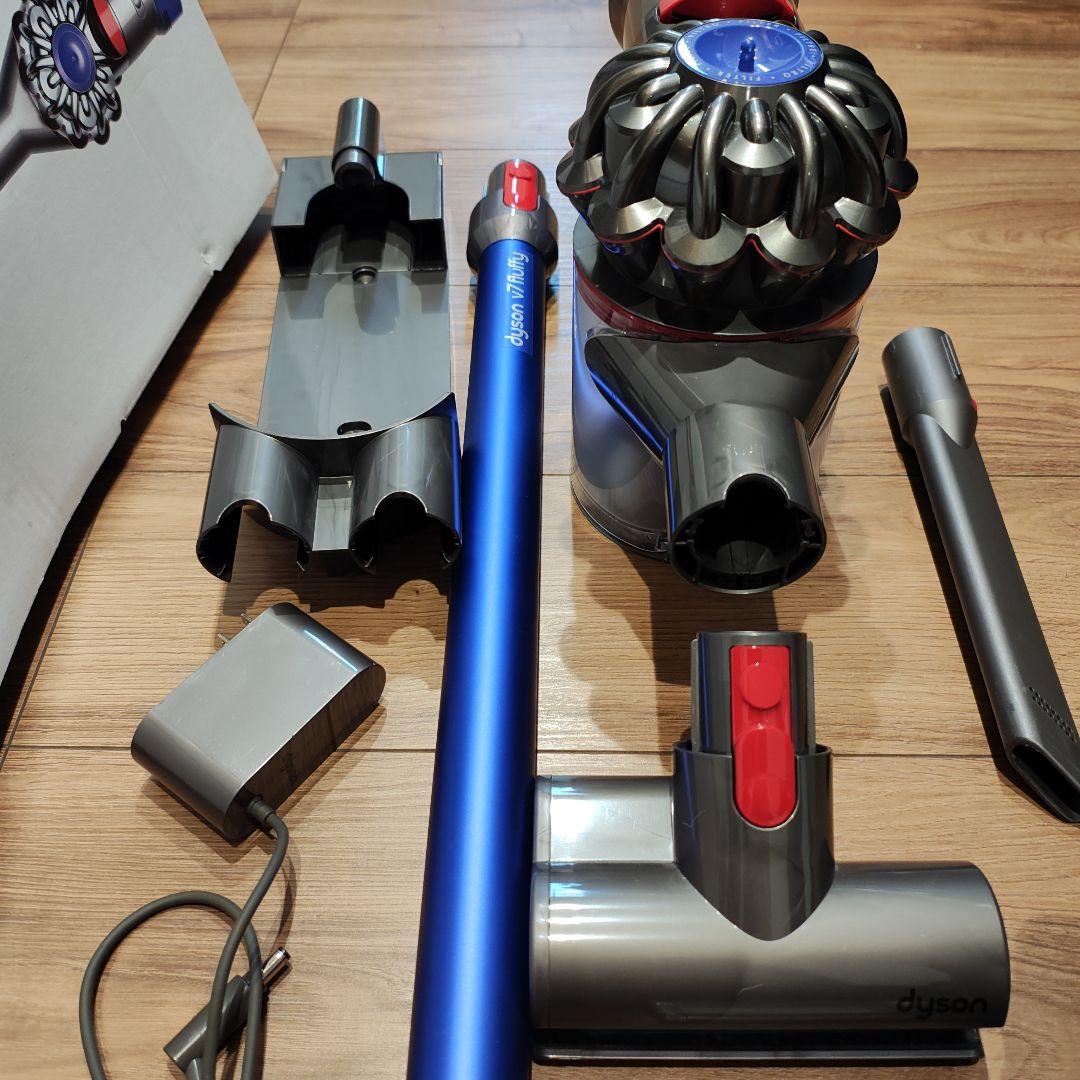 掃除機・クリーナー Dyson v7 fluffy