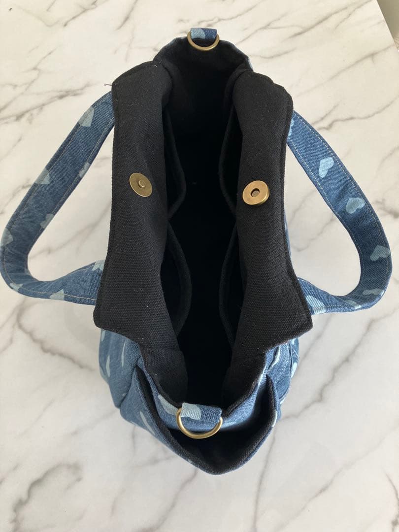 1022 コロ葱(マロ)　ハート柄デニムリメイクバック　ハンドメイド