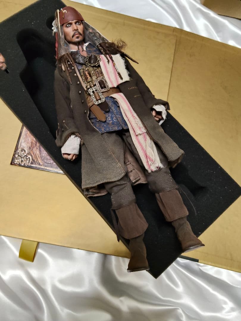 ホットトイズ　パイレーツ・オブ・カリビアン　ジャック　スパロウ　最後の海賊