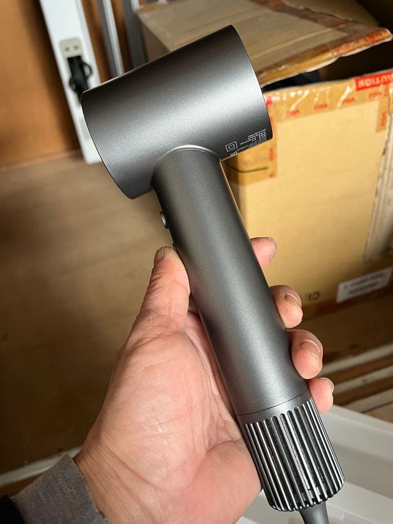 シルバー ハンドヘルド型 ヘアドライヤー