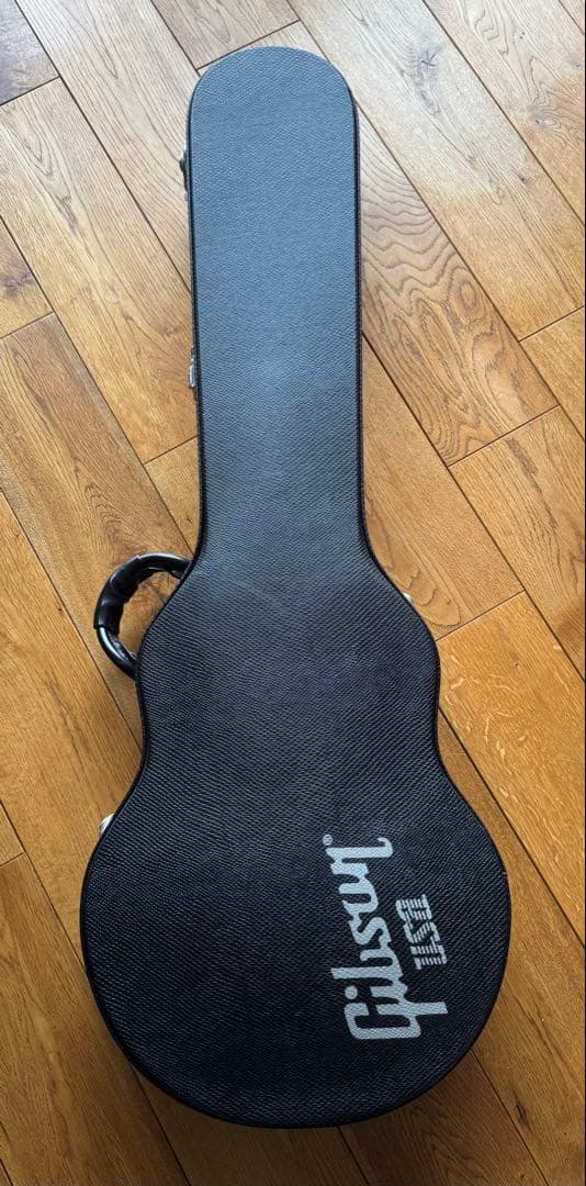 Gibson Les Paul Studio 赤 ハードケース付き