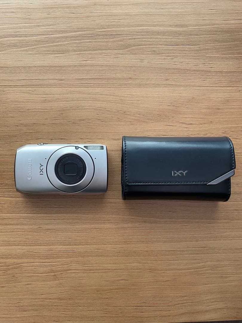 【美品】Canonデジタルカメラ　IXY30S　純正ケース付き