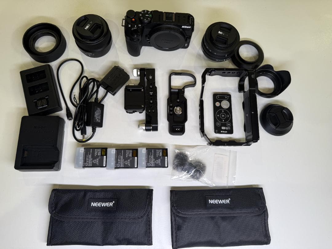 Nikon z30 ボディ ほぼ新品 配属品多数