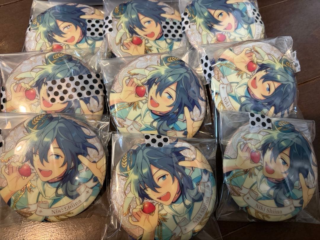 椎名ニキ　花之契約　缶バッジ9個