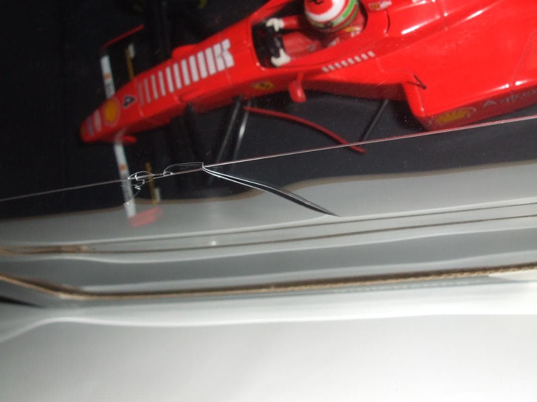 難あり　フェラーリ　F１　E・アーバイン　＃４　ミニチャンプス　１／１８