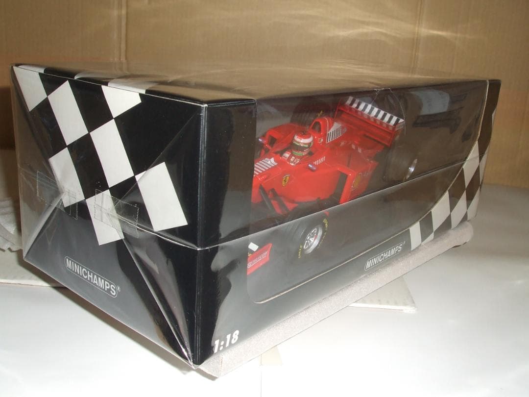 難あり　フェラーリ　F１　E・アーバイン　＃４　ミニチャンプス　１／１８