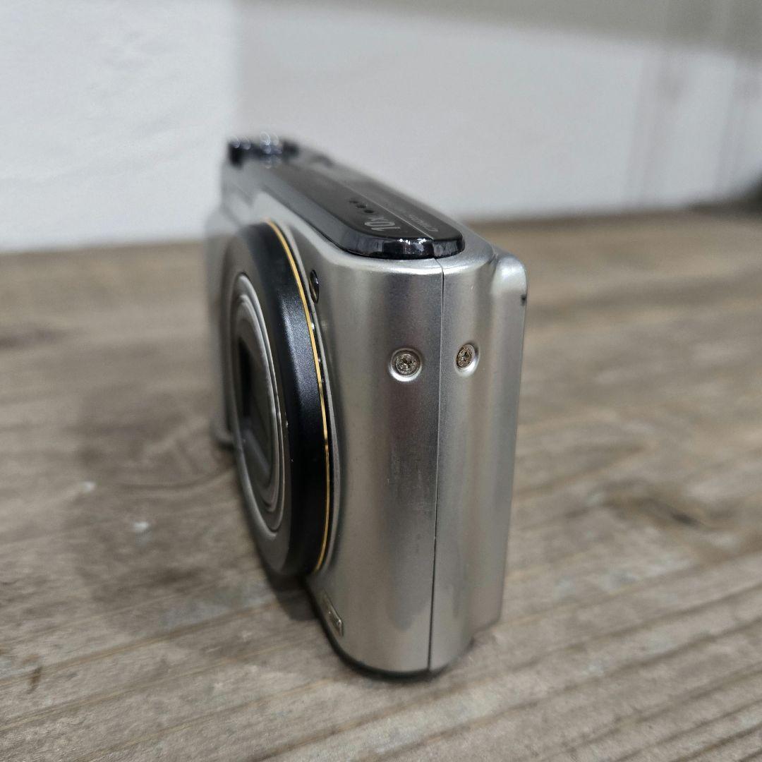 CASIO EX-FH 100　使用感あり　動作確認済　コンパクトデジタルカメラ