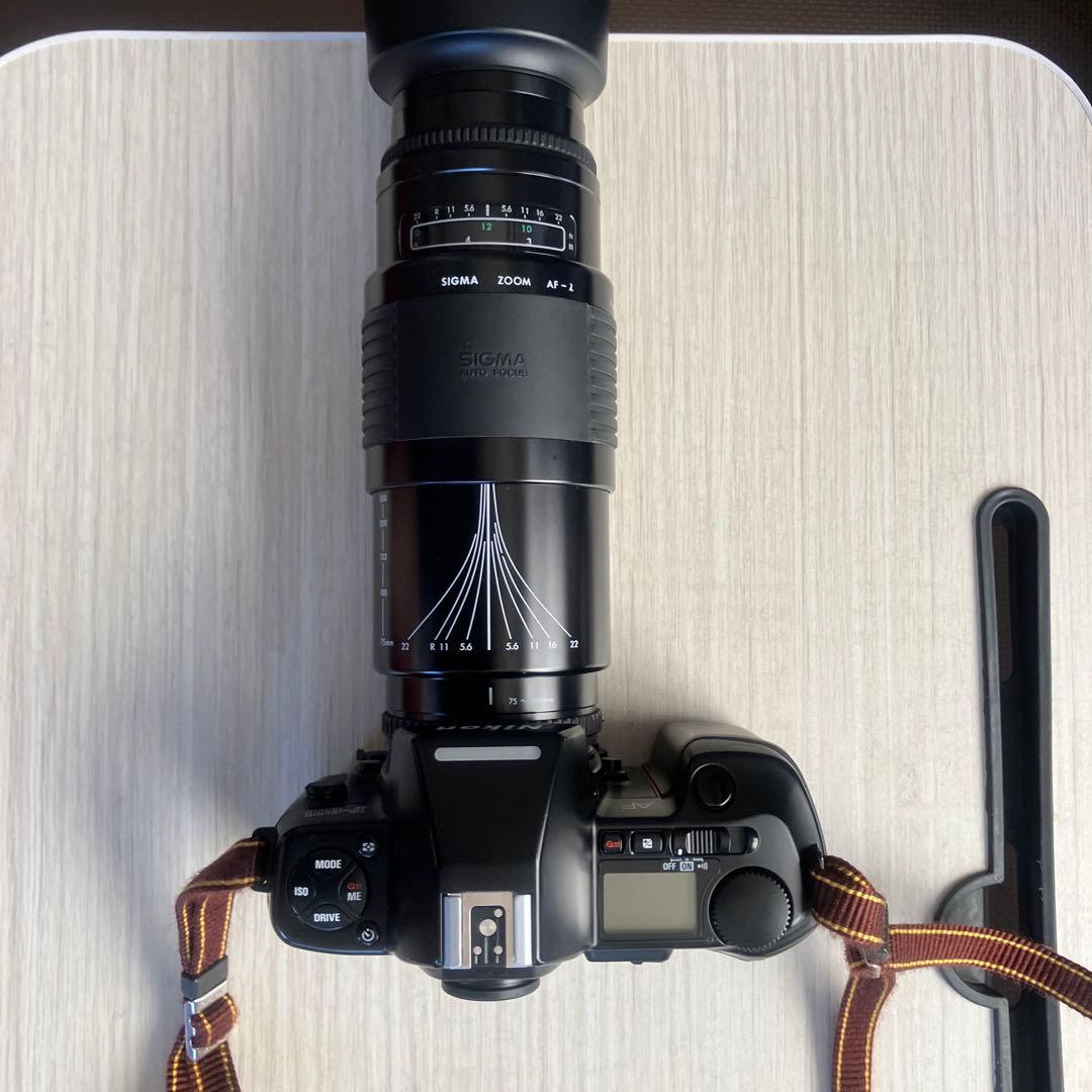 Nikon F-801 SIGMA AF75-300ズームレンズ付き極美品