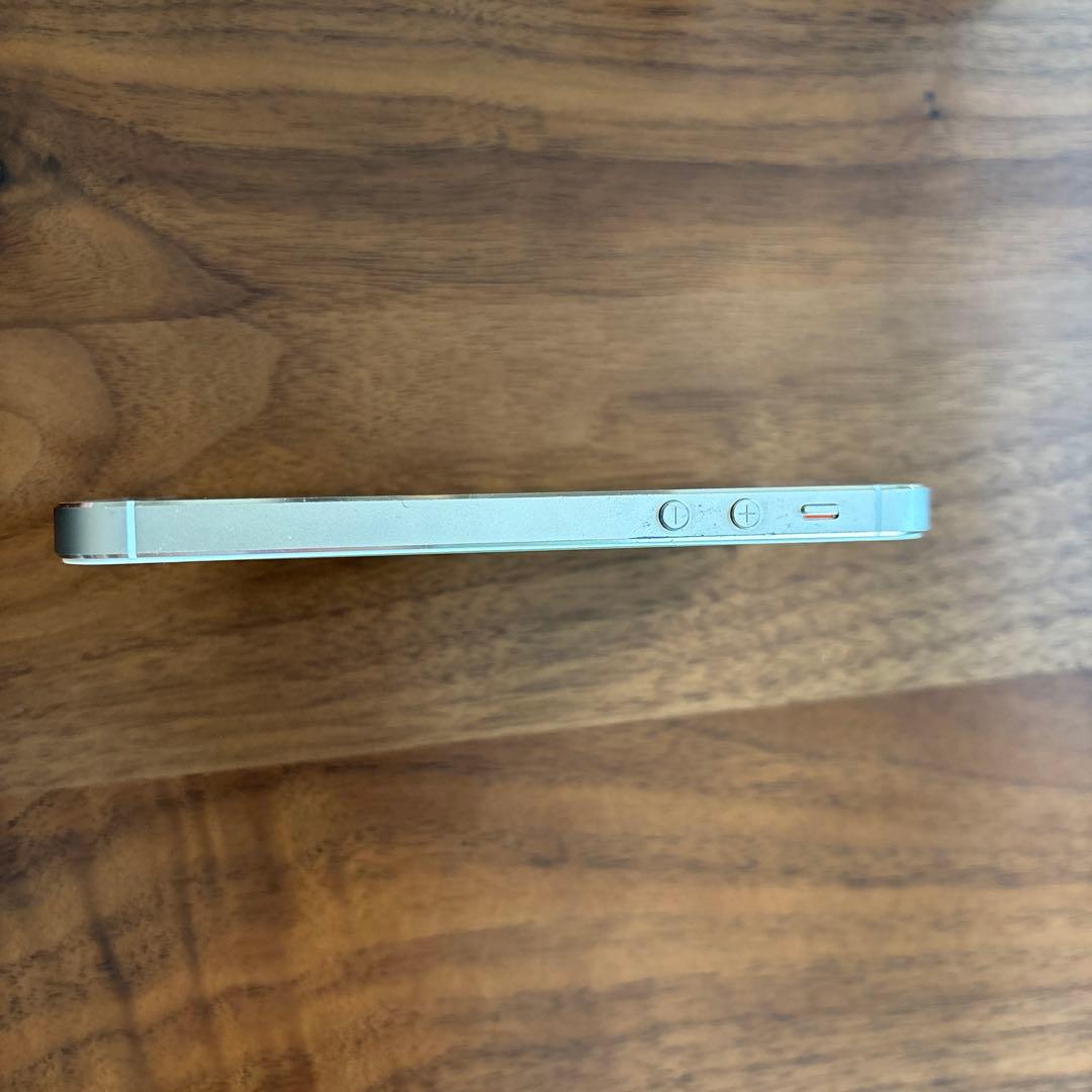 Apple iPhone5s ゴールド 32GB 本体