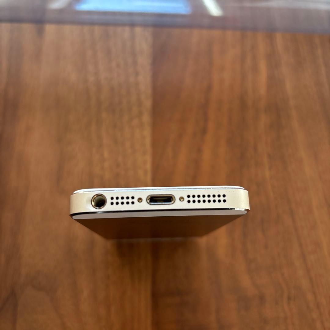 Apple iPhone5s ゴールド 32GB 本体