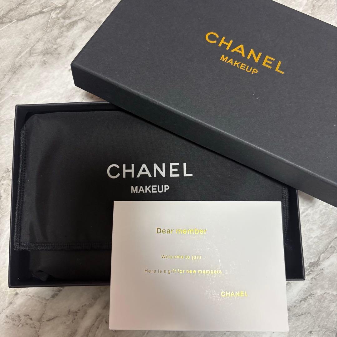 新品　CHANEL メイクアップポーチ ブラック　ノベルティ