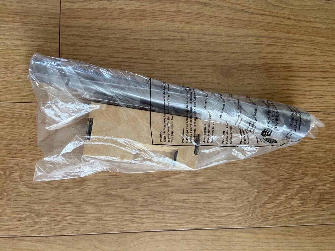 送料込　Dyson V10 ￼充電器