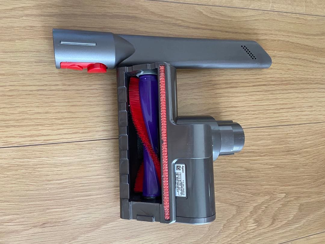 送料込　Dyson V10 ￼充電器