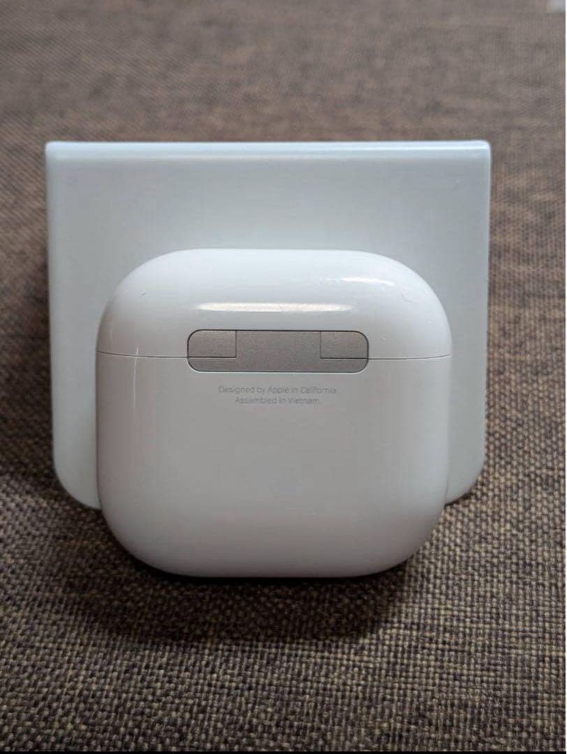 Apple AirPods 第4世代 充電ケースのみ 872