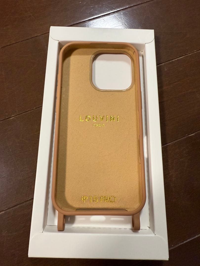 LOUVINI iPhone16pro用ケース　MILO　CINNAMON 新品