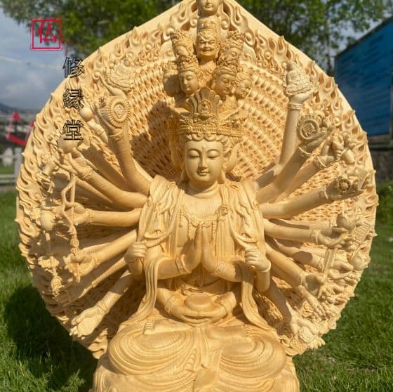 【修縁堂】細工彫刻 天然木製 十一面千手観音菩薩 彫刻工芸品 鎮宅辟邪