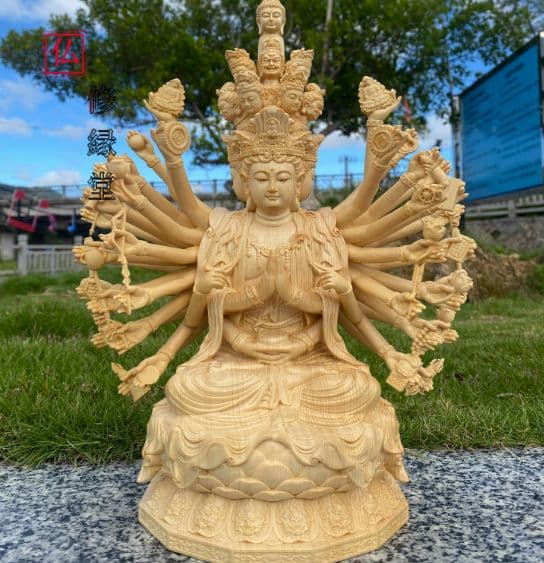 【修縁堂】細工彫刻 天然木製 十一面千手観音菩薩 彫刻工芸品 鎮宅辟邪