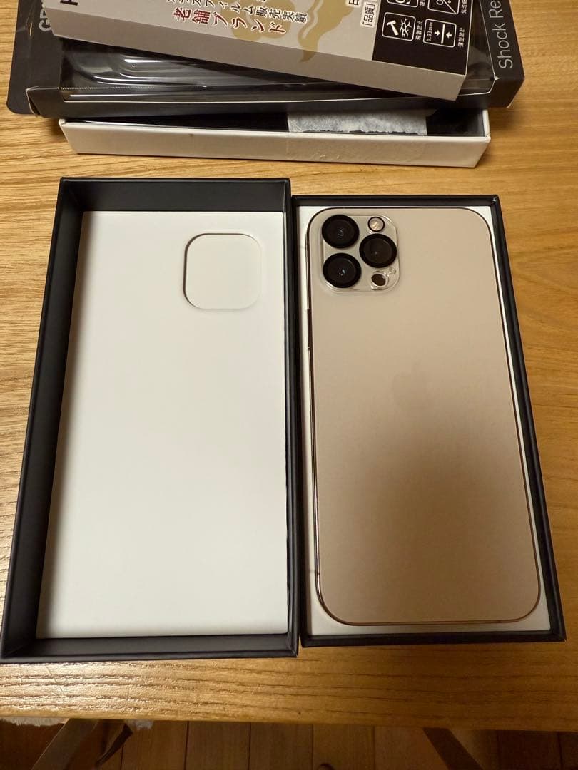 S*o様 iPhone12 Pro Max 256G ゴールド　simフリー