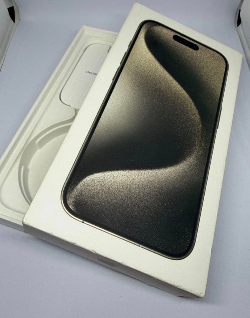 Iphone 15 Pro シルバ本体