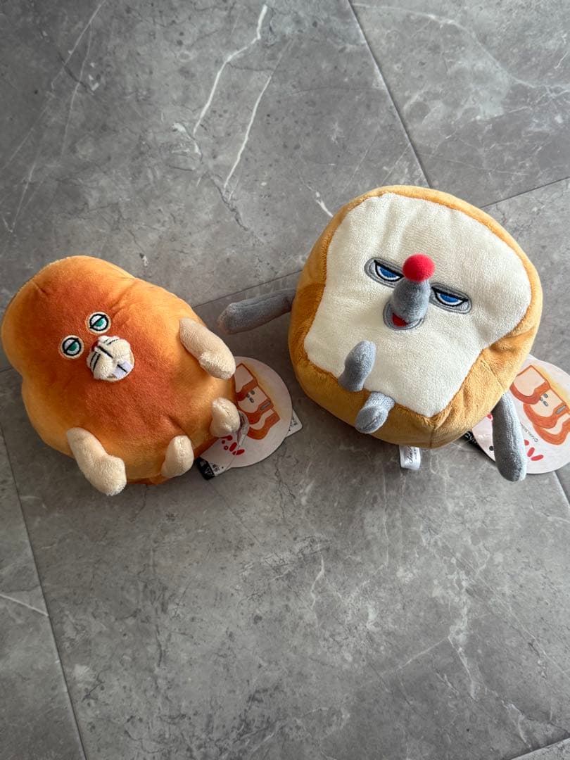 パンのキャラクターぬいぐるみ4体セット