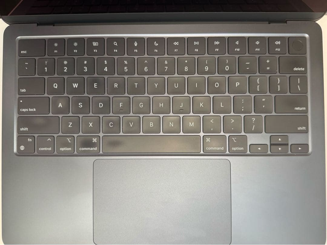 Macbook Air 2022 M2 / 512GB 16GB ミッドナイト
