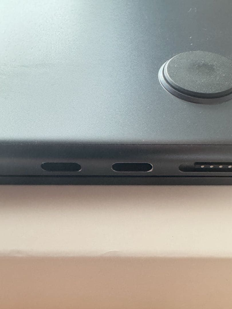 Macbook Air 2022 M2 / 512GB 16GB ミッドナイト