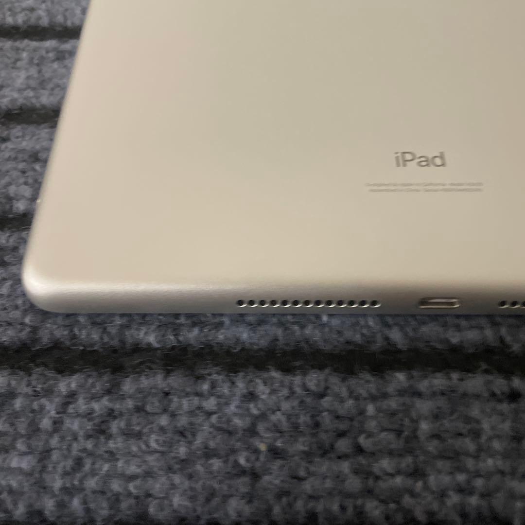 63 iPad 8世代 32GB SIMフリー シルバー