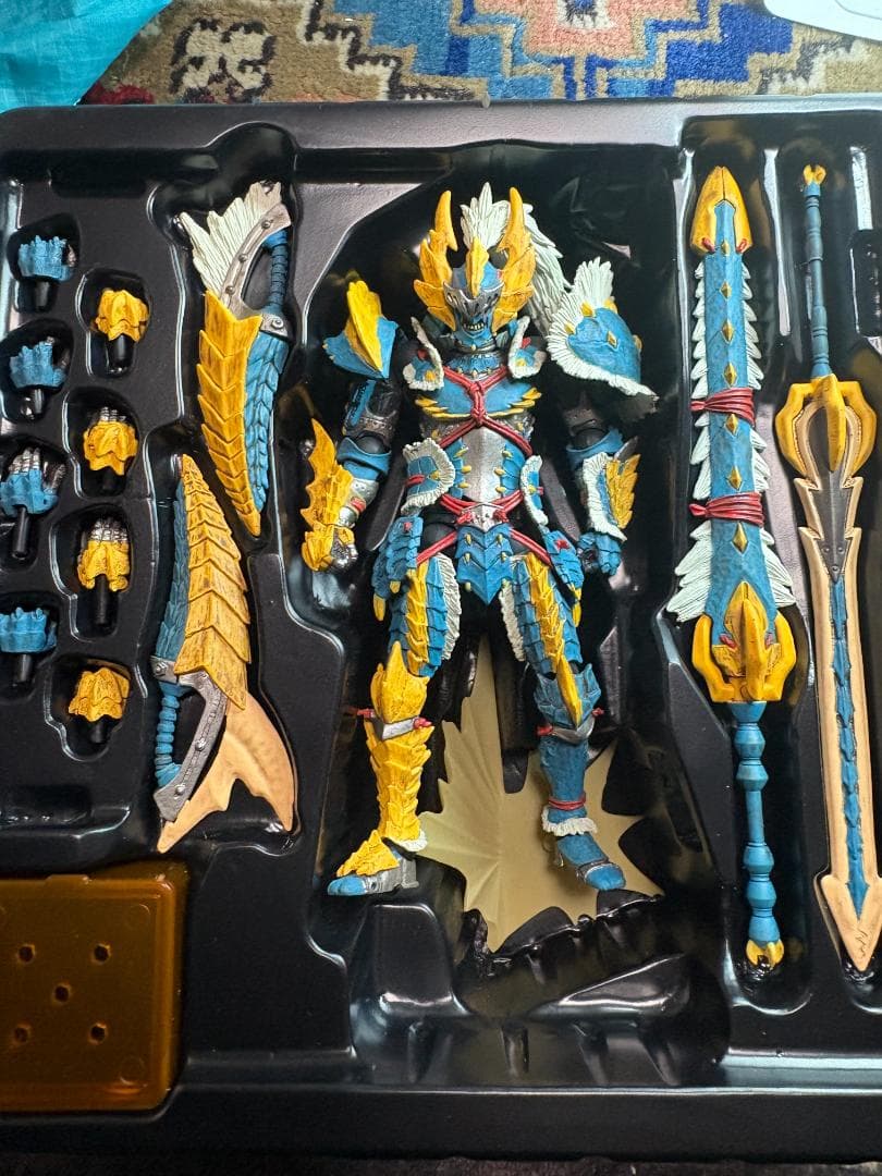 リボルテックヤマグチ モンスターハンター ハンター 男剣士 ジンオウシリーズ