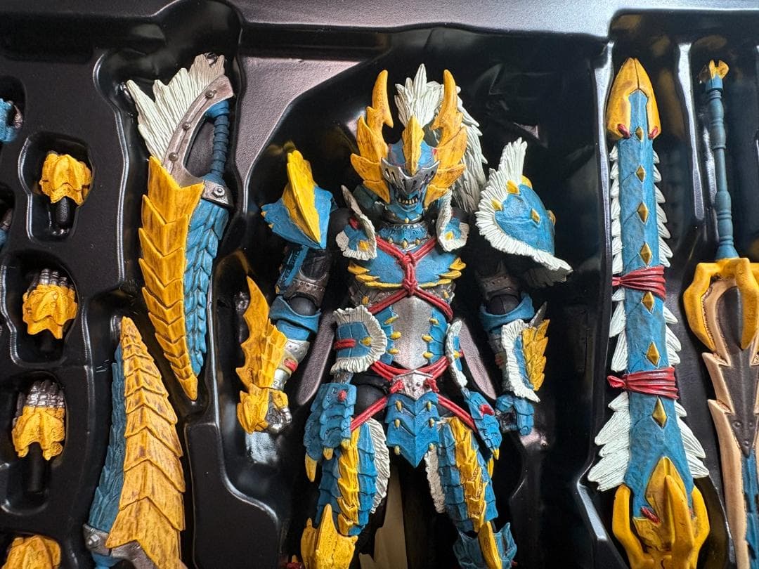 リボルテックヤマグチ モンスターハンター ハンター 男剣士 ジンオウシリーズ