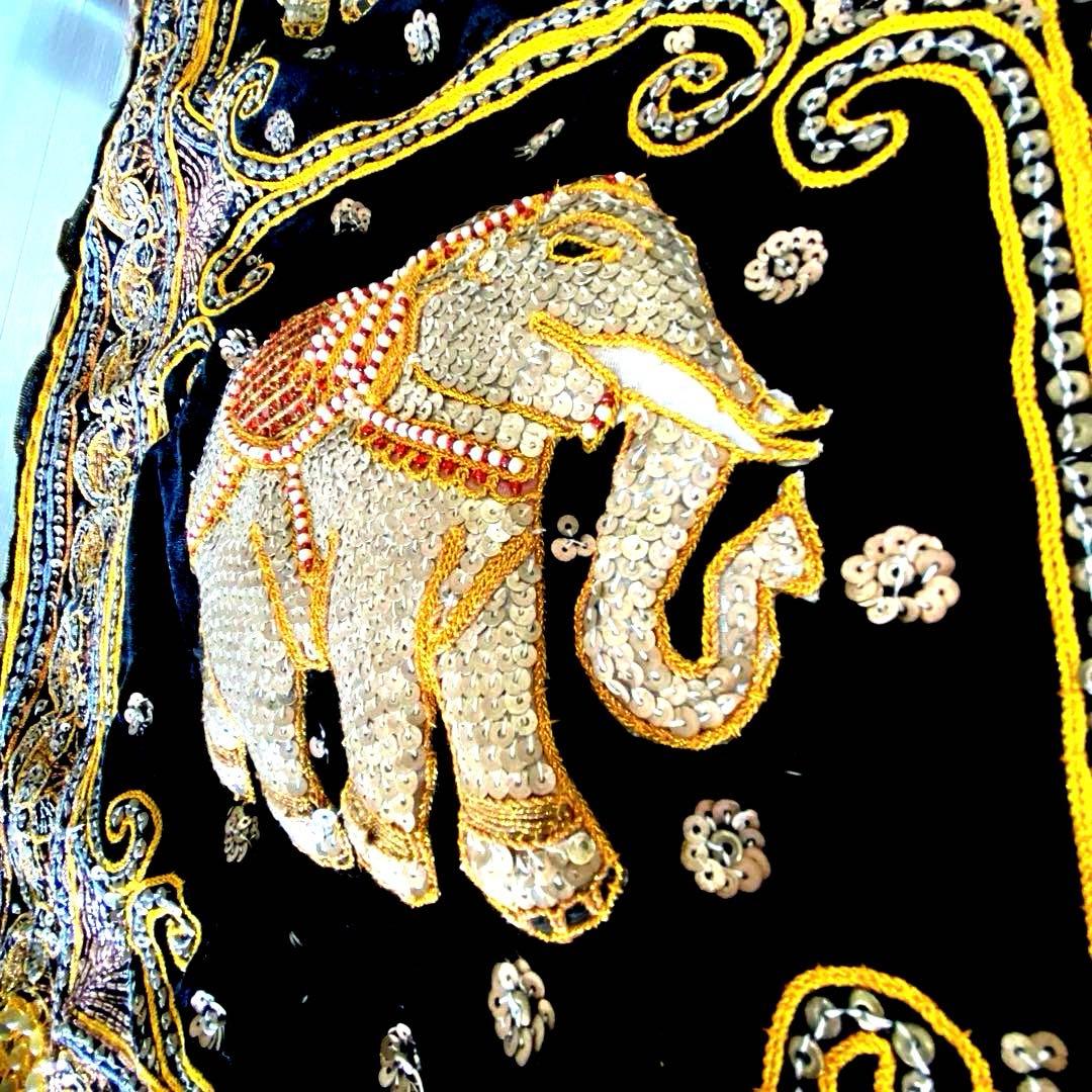 金運最強 金色の象 豪華刺繍 壁飾り 大型130cm タイ工房 アート