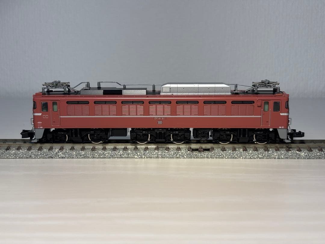 TOMIX 7123 JR EF81形電気機関車(81号機・復活お召塗装)