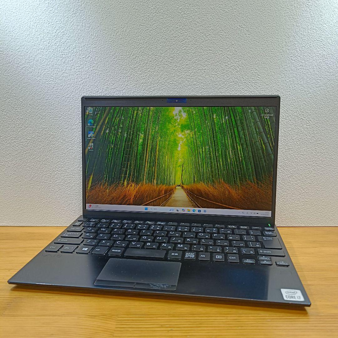 ノートPC 10世代 Corei7 SSD メモリ16GB Windows11
