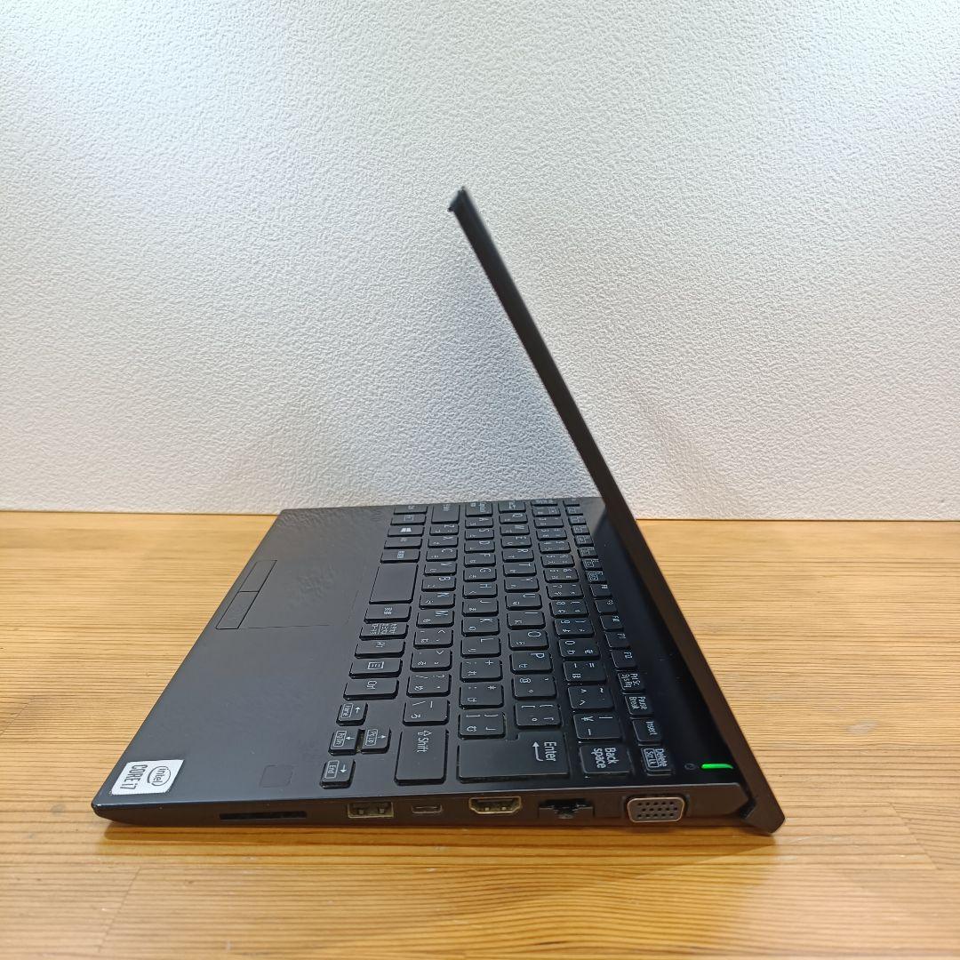 ノートPC 10世代 Corei7 SSD メモリ16GB Windows11