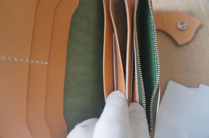 セール　送料無料　ルガトショルダーのバイカーズウォレット【パロットグリーン】