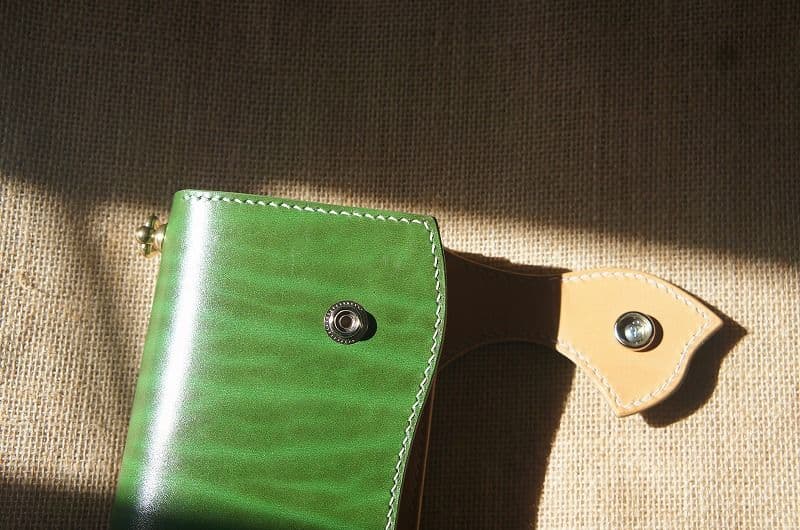 セール　送料無料　ルガトショルダーのバイカーズウォレット【パロットグリーン】