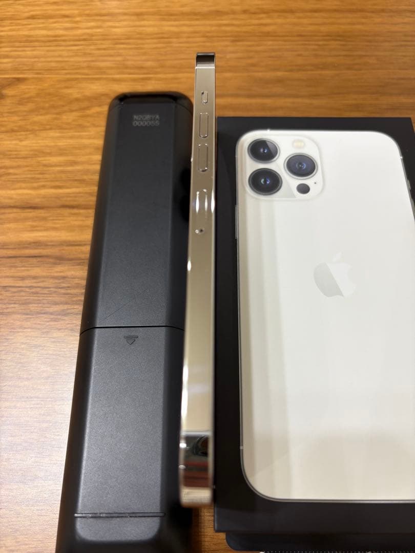 iPhone 13 Pro Max シルバー 256GB バッテリー86%