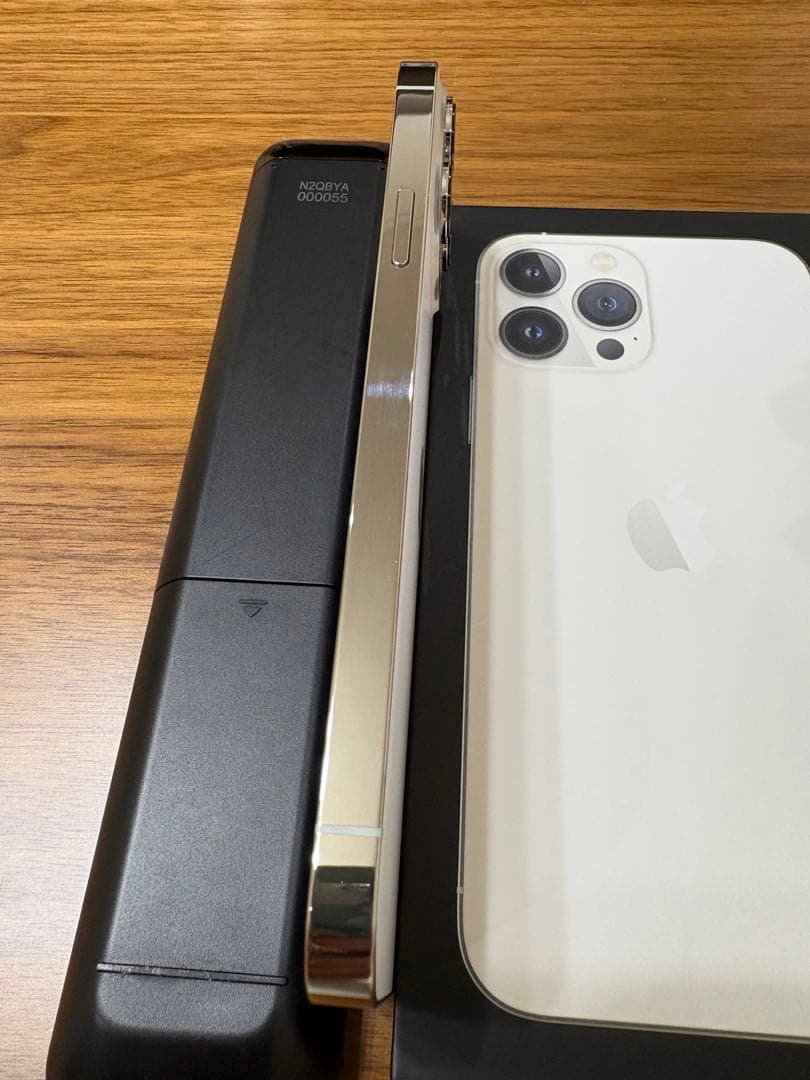 iPhone 13 Pro Max シルバー 256GB バッテリー86%