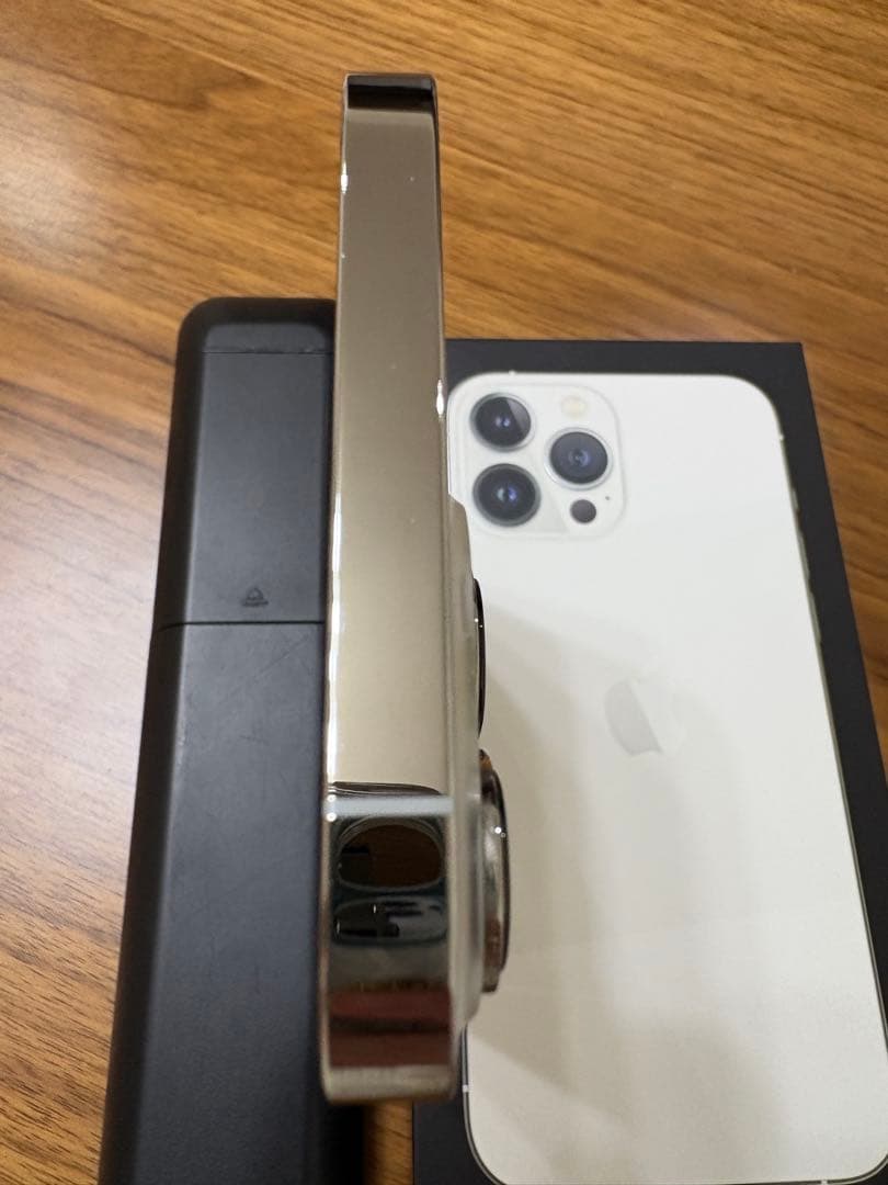 iPhone 13 Pro Max シルバー 256GB バッテリー86%