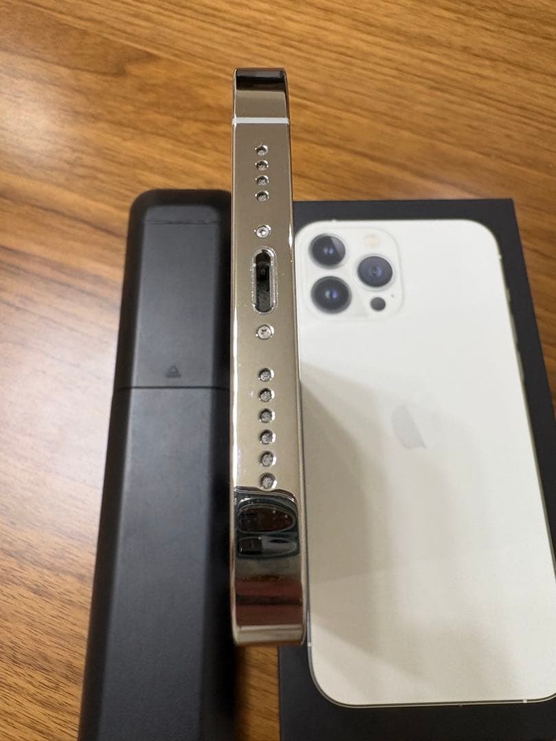 iPhone 13 Pro Max シルバー 256GB バッテリー86%
