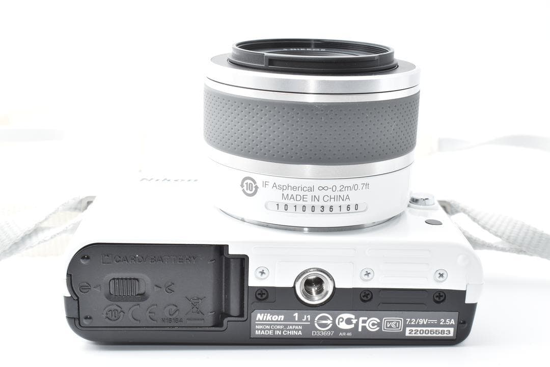 ニコン Nikon 1 J1 ホワイト 10-30mmレンズキット