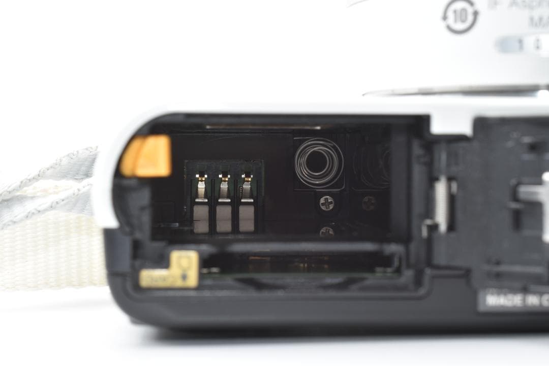 ニコン Nikon 1 J1 ホワイト 10-30mmレンズキット