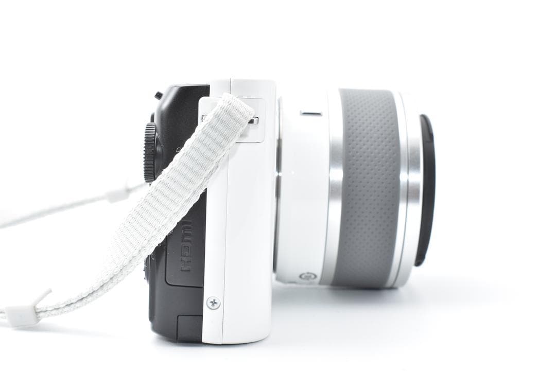 ニコン Nikon 1 J1 ホワイト 10-30mmレンズキット