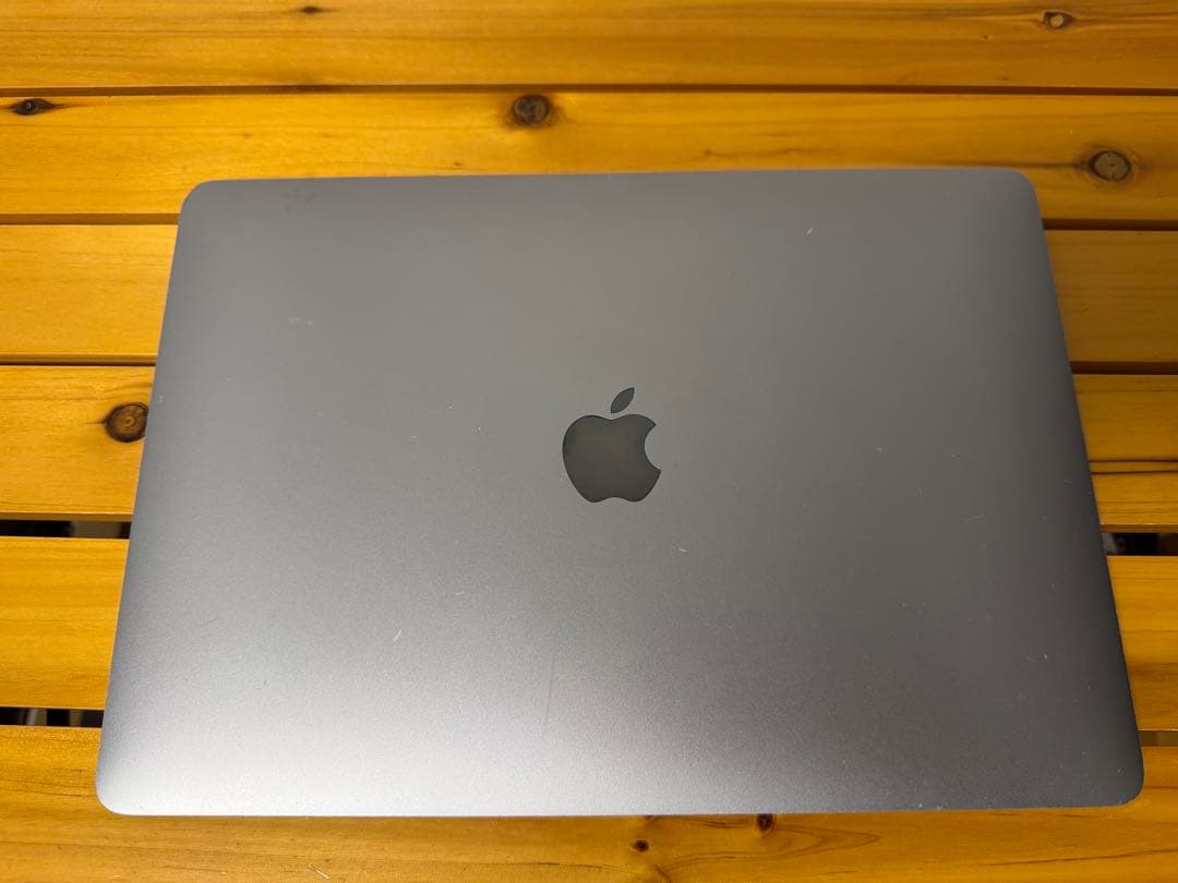 L*e様 MacBook Pro 2016 13インチTouch Bar +ID