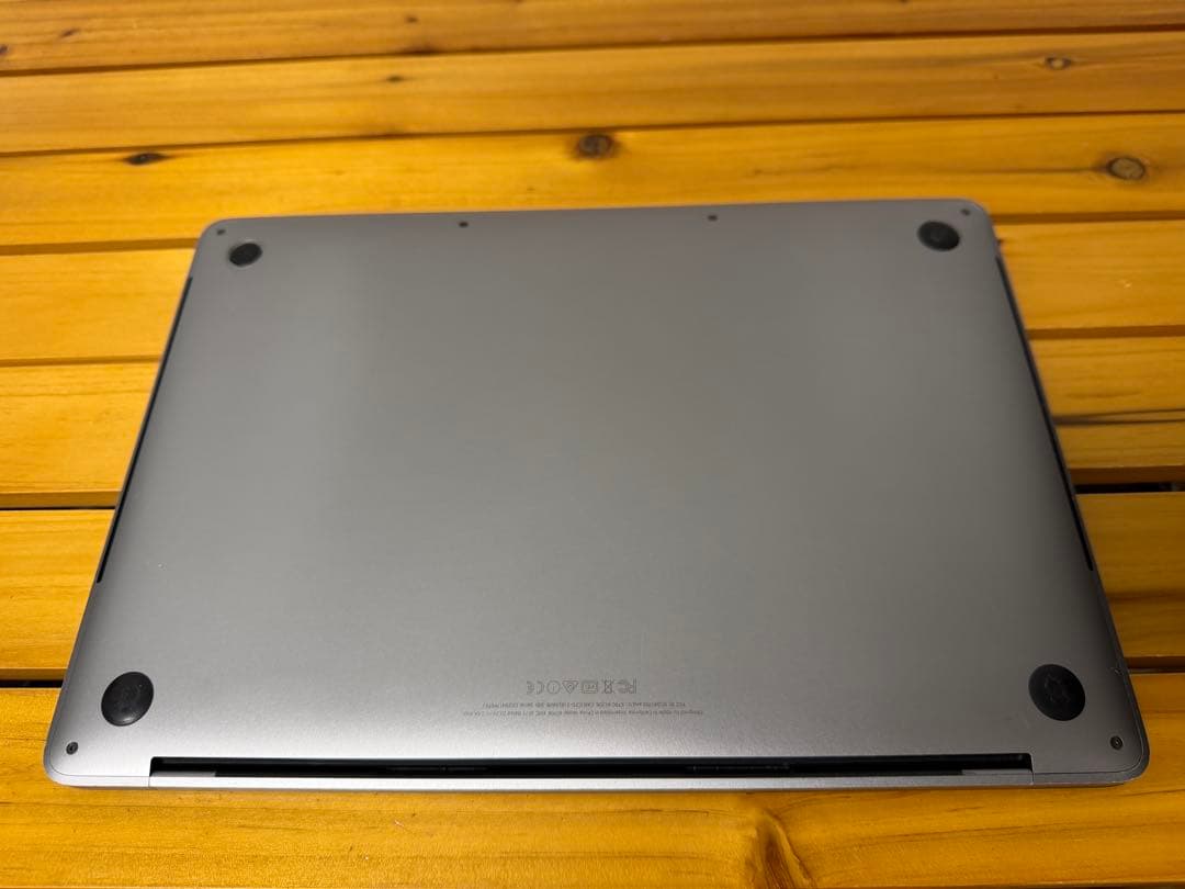 L*e様 MacBook Pro 2016 13インチTouch Bar +ID