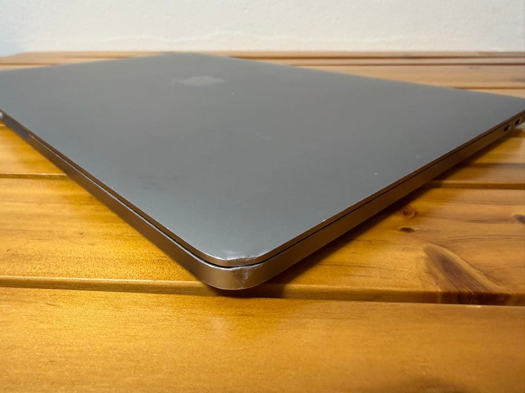 L*e様 MacBook Pro 2016 13インチTouch Bar +ID